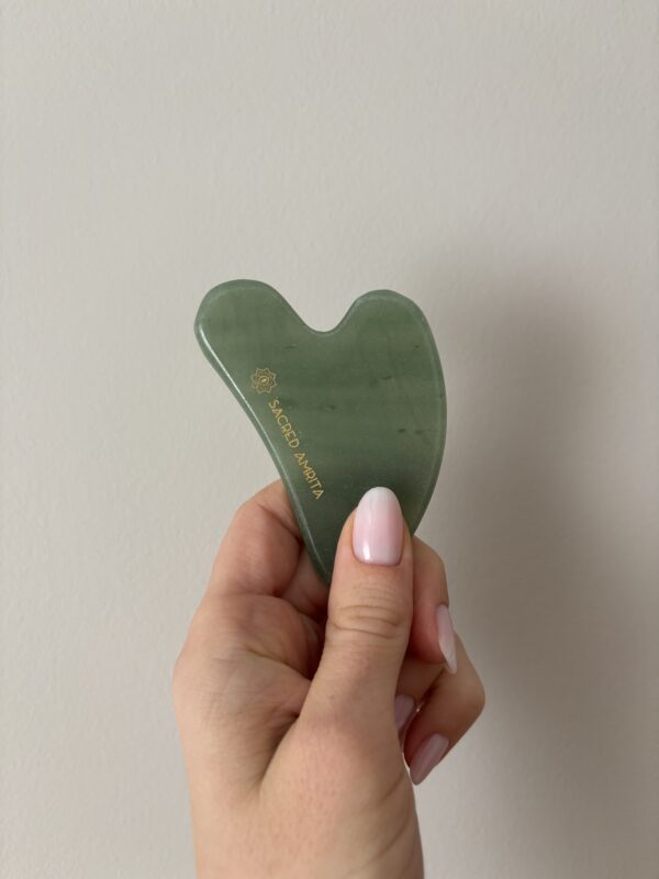Green aventurine gua sha stone - Image 2